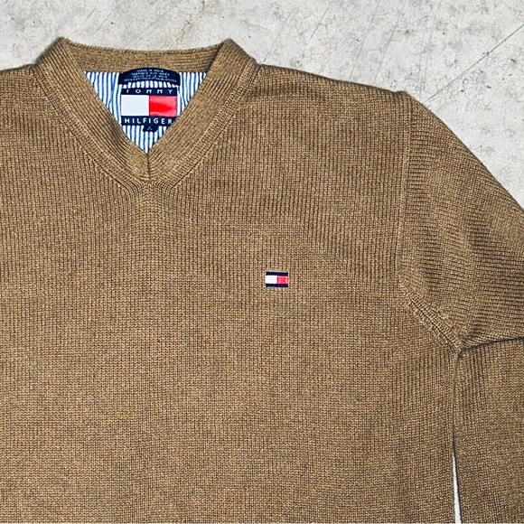 Vintage Tommy Hilfiger Heavy Cotton V-Neck pullover sweater Large - Picture 2 of 9
